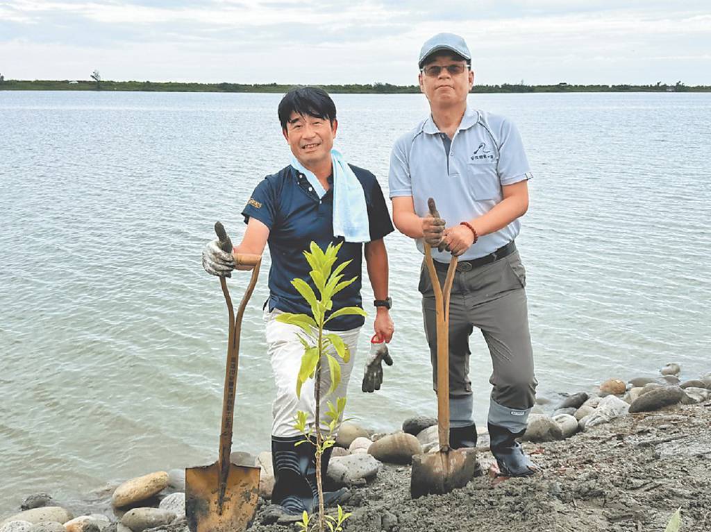 明台產險攜台江國家公園推復育