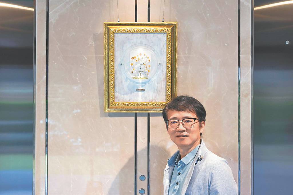 慕舍酒店 推黃憶人琥珀藝術展