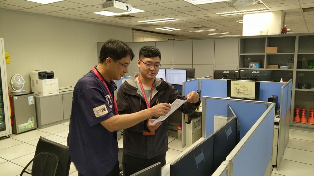 做中學翻轉職涯 青年靠勞動部計畫 成功卡位科技業