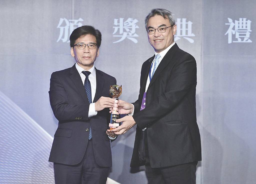 臺灣服務業大評鑑》iRent奪金 共享生態系受肯定