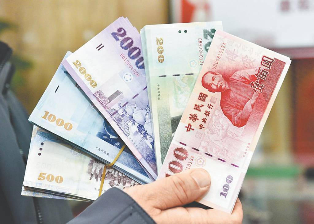 華許話中有「鷹」 台幣貶至31.9元