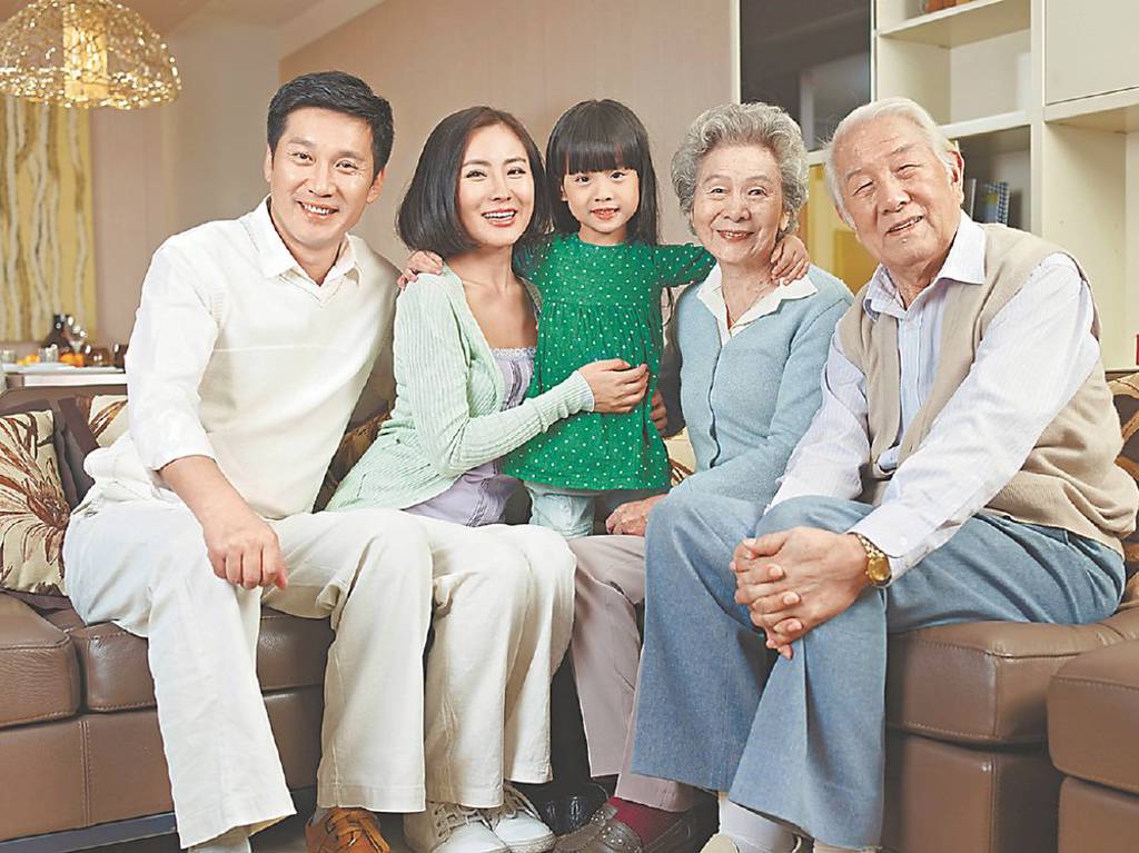 新光人壽攜彰銀 兩大新商品首賣