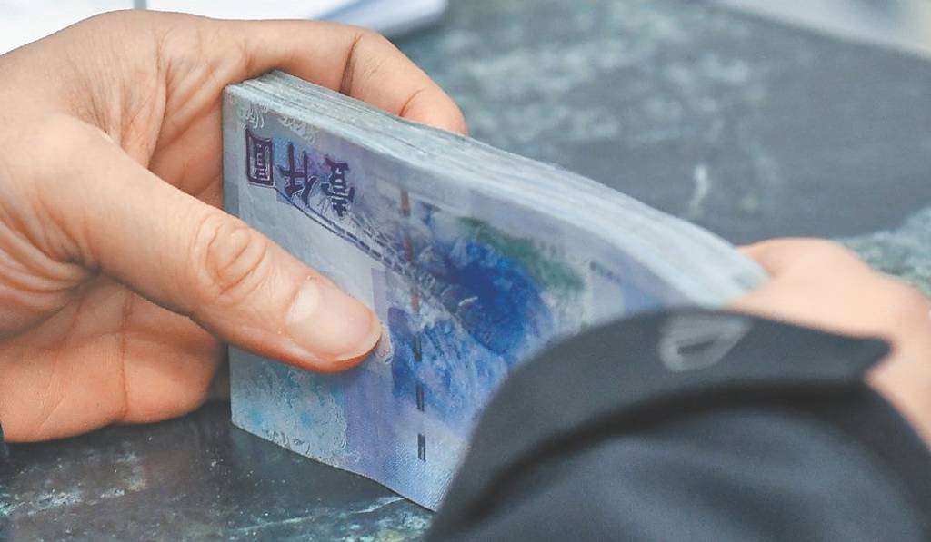 前五月實質月薪年增1.27% 六年同期新高