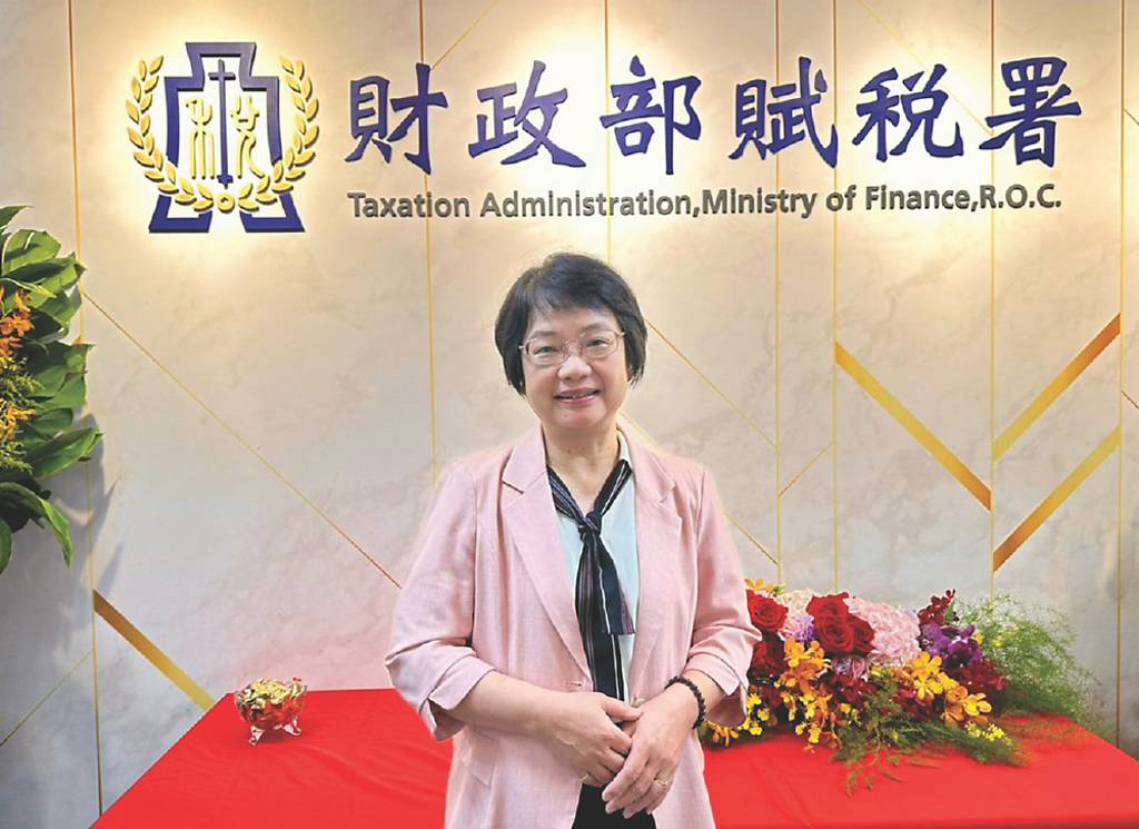 賦稅署長樓美鐘 化身大姊姊 傾聽基層心聲