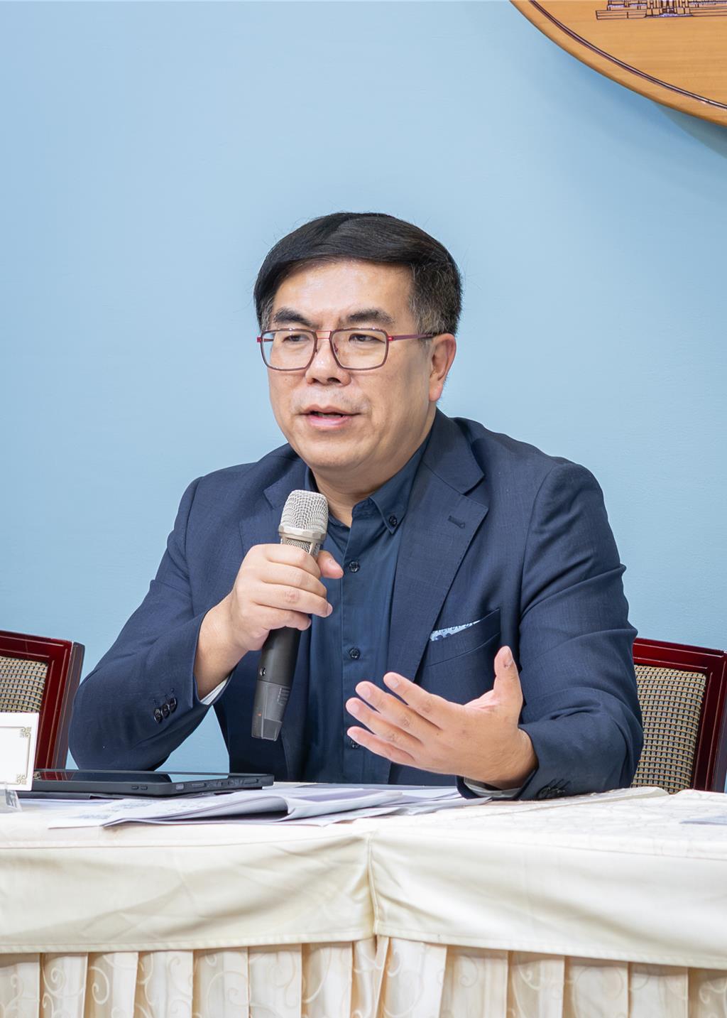 彭啟明:將增訂苯駢芘空氣品質管制標準 水質也納監測