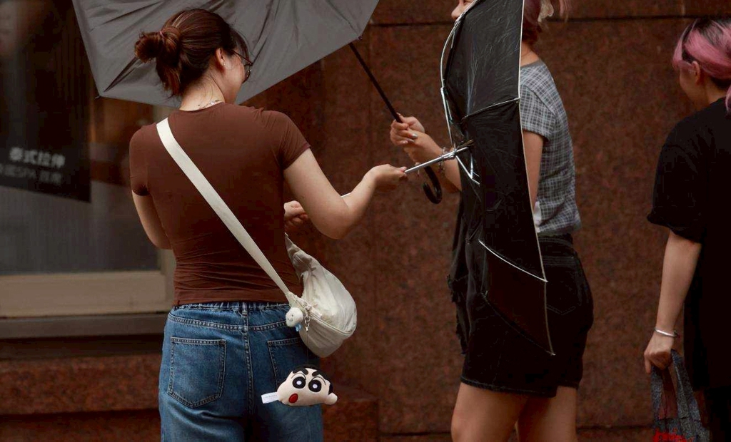 紅霞恐增強為中颱!今明離台最近 風雨熱區一次看