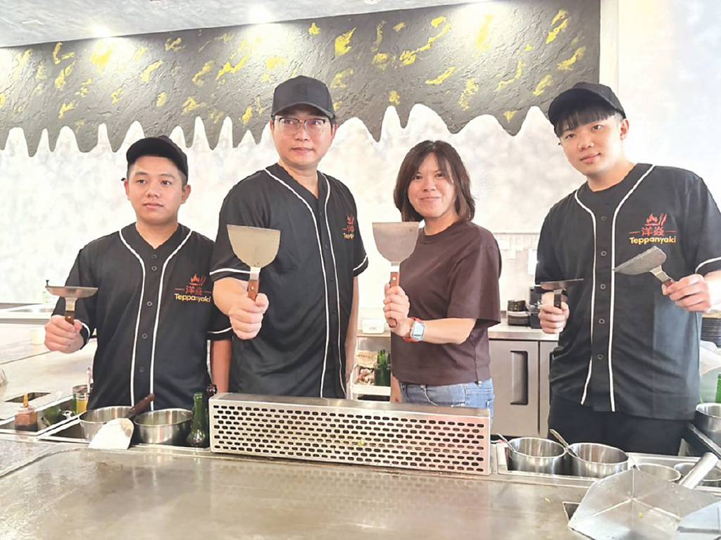 富華創新 鐵三角布局成形