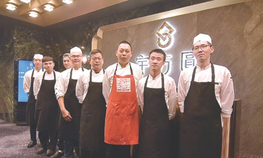 信義區首家頂級會所式餐廳 宇方圓打造餐飲結合社交體驗天花板!