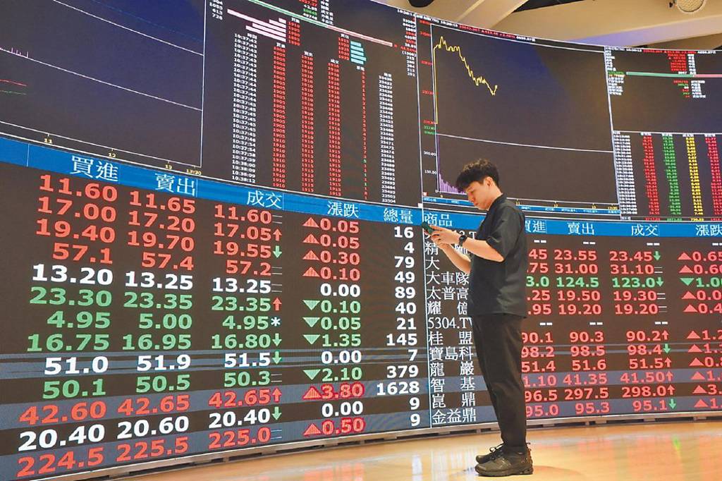 耳機、新品齊發 安普新Q3看俏