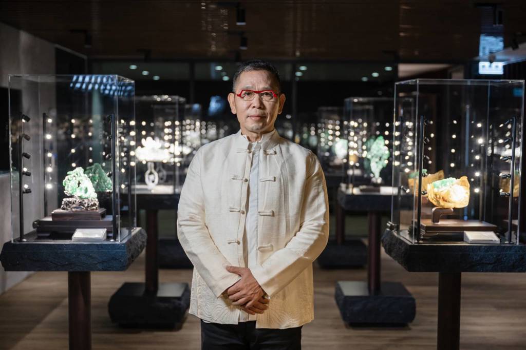 科技賦能傳世水墨 胡焱榮讓玉石光影再現千年神韻
