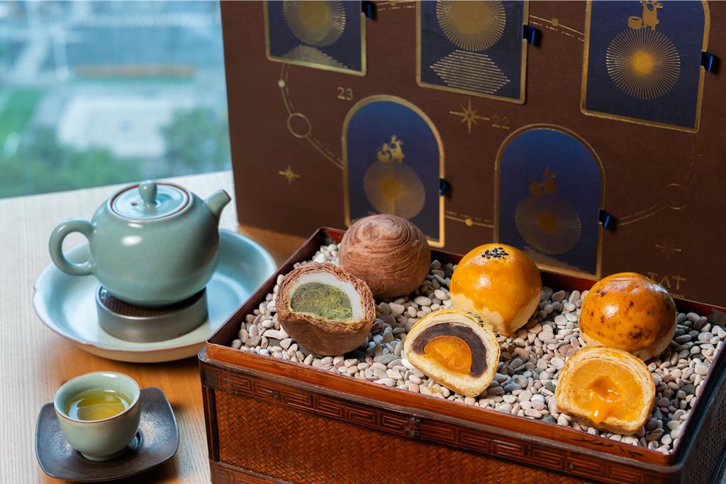 把港都月色裝進中秋禮盒! 承億酒店「沐月尋星」首度推出杜拜巧克力酥