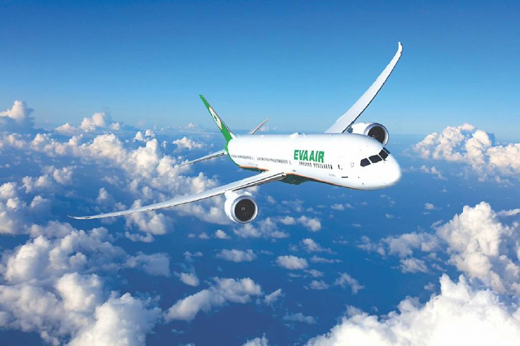 航空四傑 7月營收高飛