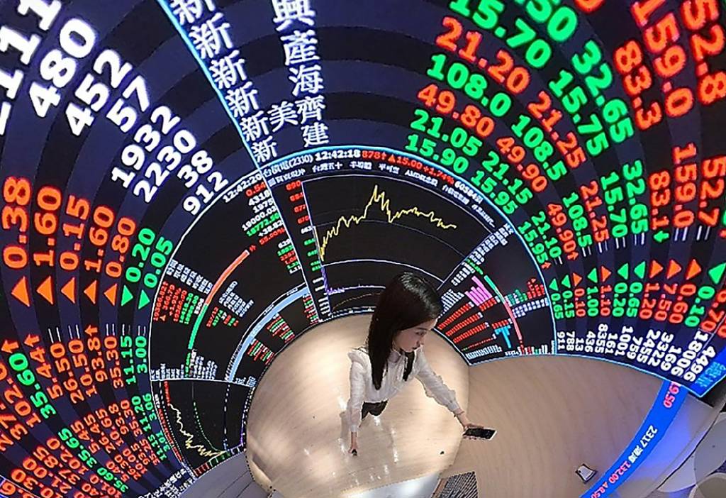 台股修正 布局ETF優選市值型