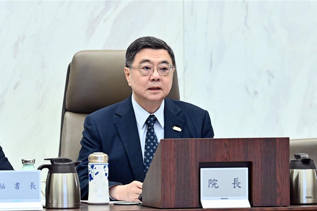 卓揆:下周提出明年度總預算 薪資不如平均就業者比例很大、續提政策照顧