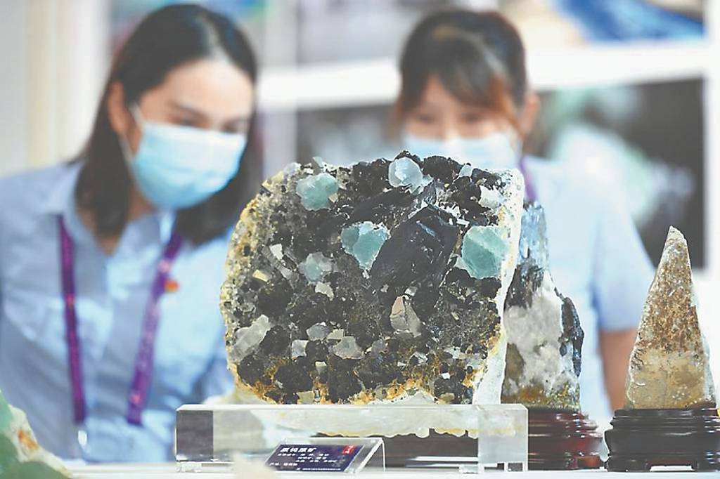 鎢價狂漲 聯友金屬上半年獲利暴衝