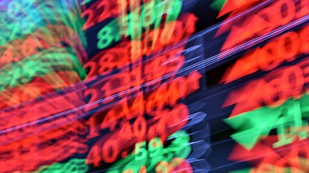 台股猛 期現貨收復46K