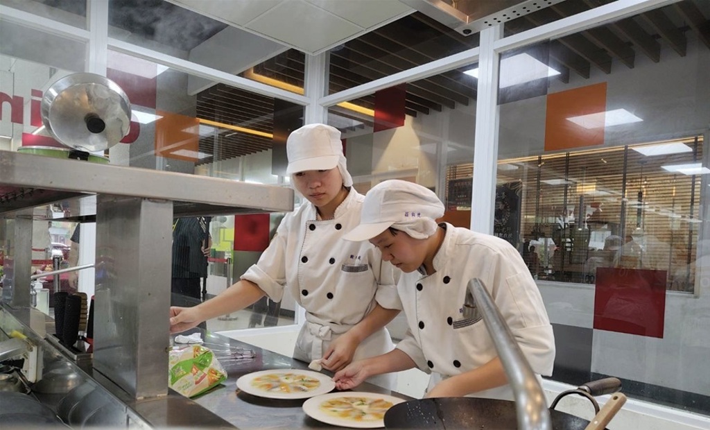 阿公阿嬤的滋味上桌 醒吾科大開灶迎料理高手