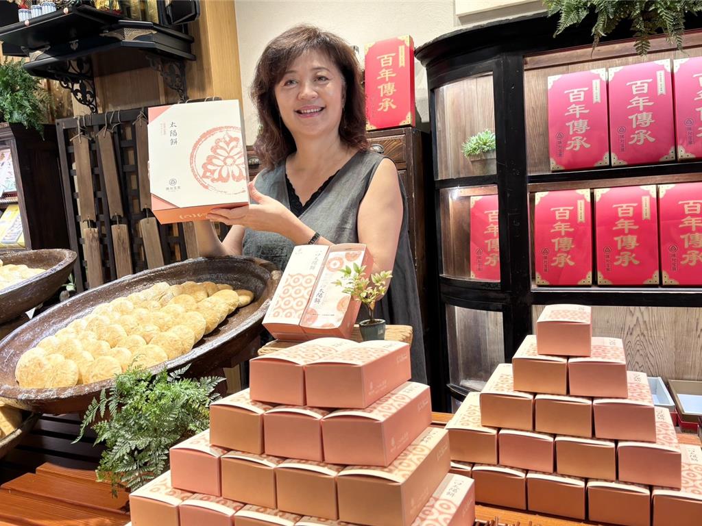 中秋不只送月餅!陳允寶泉萬顆太陽餅愛心義賣 援助尼泊爾災民