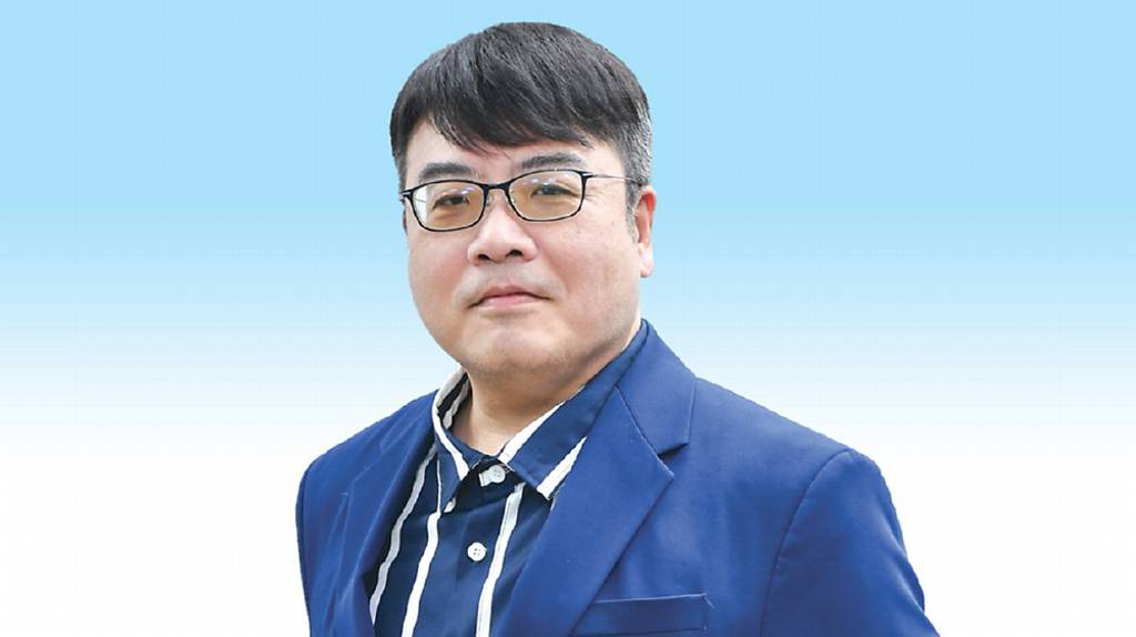 謝逸文︱浮額沉澱 中小績優股接棒