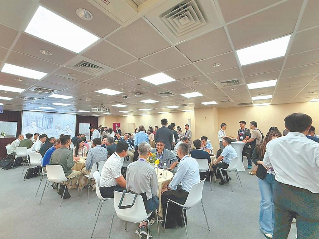 愛德萬測試 半導體展白金贊助商