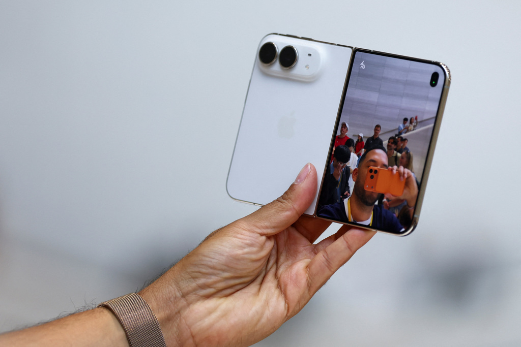 蘋果折疊機iPhone Duo供應鏈曝 13台廠受惠、5大咖最旺