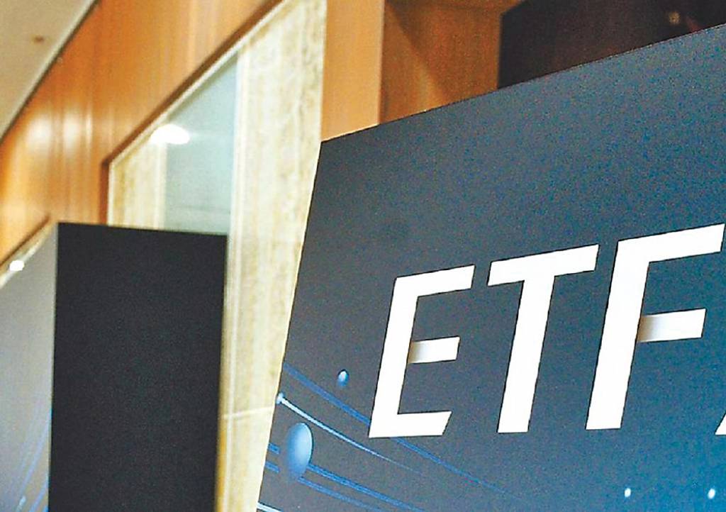 台股主被動ETF 平均漲8成