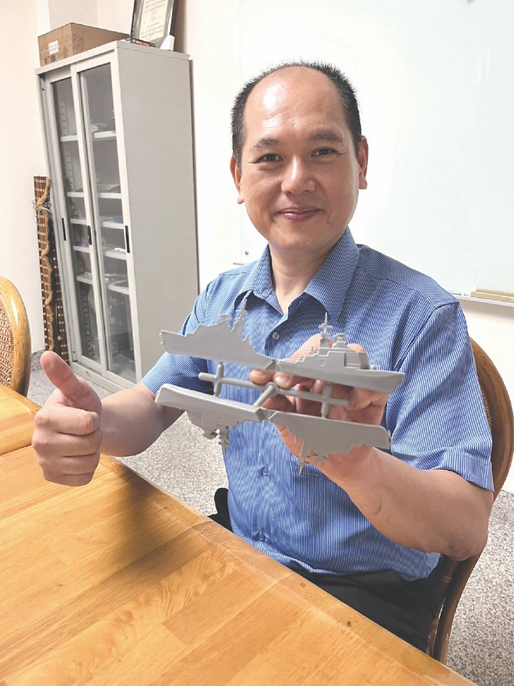 舜展射出成型設備 啖國防軍工商機