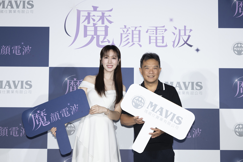 小薰首度接下魔顏電波代言 分享忙碌生活保養之道