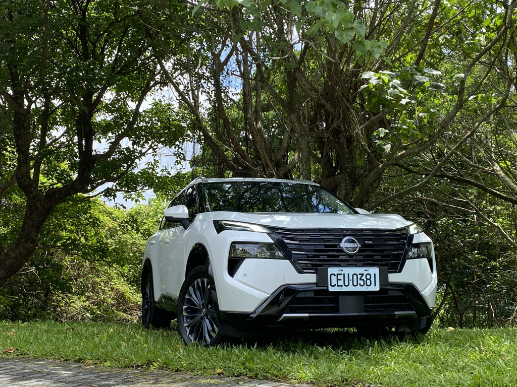 試車報告》日本原裝 強悍電驅休旅 NISSAN e-POWER X-TRAIL「曜日」