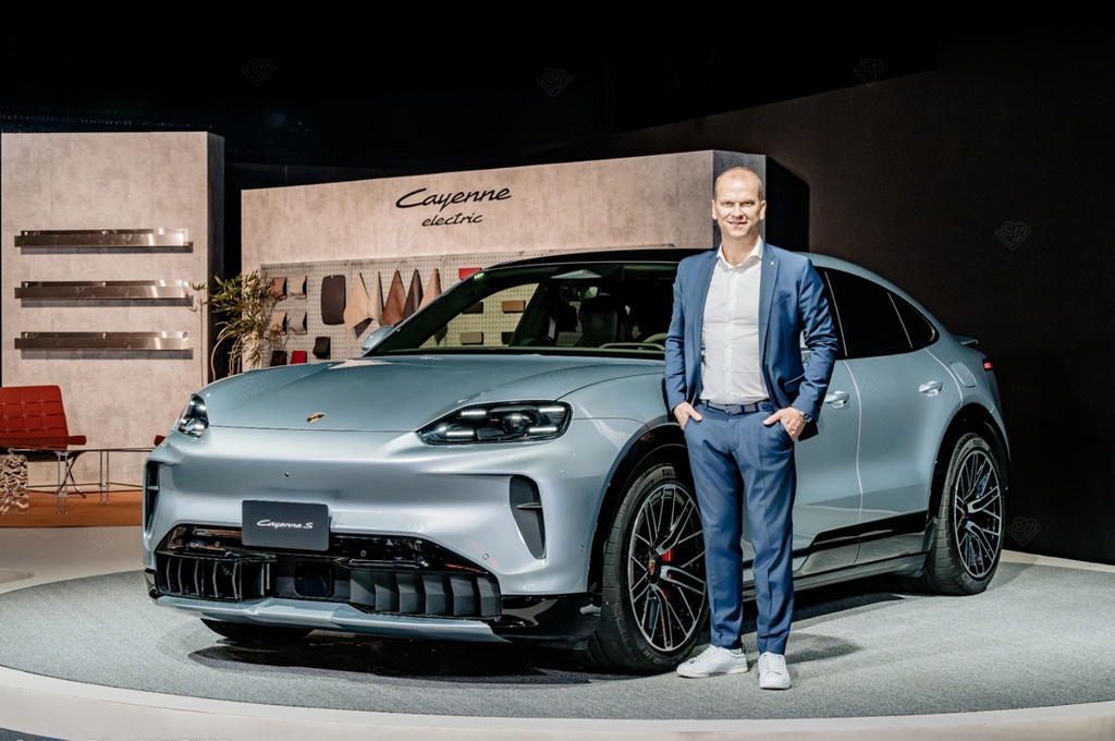 寫下休旅車科技發展新篇章 保時捷全新Cayenne、Cayenne Coupé純電車系堂堂登場