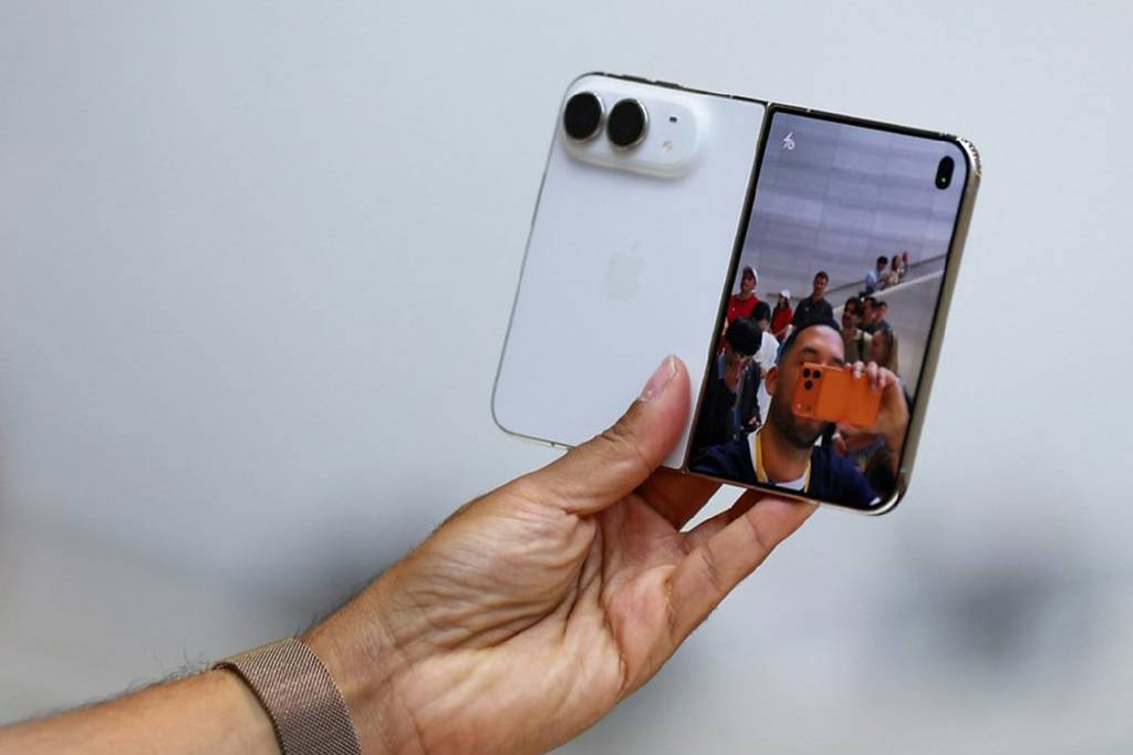 iPhone Duo黃牛踢鐵板!陸上市四天炒價縮水、最慘賠10萬元