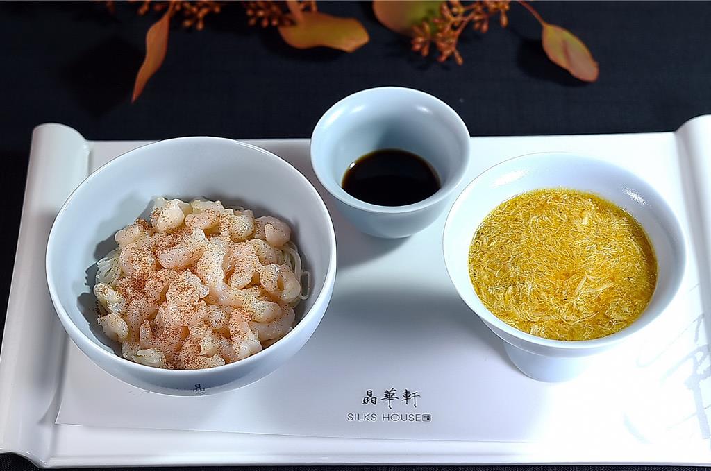 美味銷魂、一麵封神!米其林一星晶華軒〈蟹粉河蝦仁撈麵〉 美味登峰